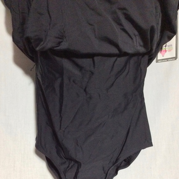 Women’s Long Silhouette Solutions One Pc Swimsuit - Picture 6 of 7